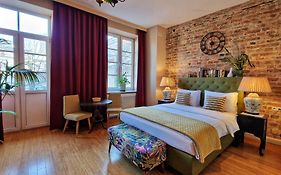 Sleepwell Nowy Swiat - Courtyard Entrance Ordynacka 14St